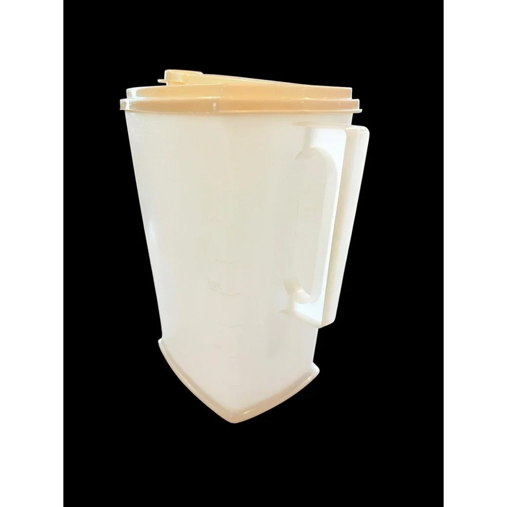 Vtg Rubbermaid 1 Gallon Pitcher Flip Top Lid